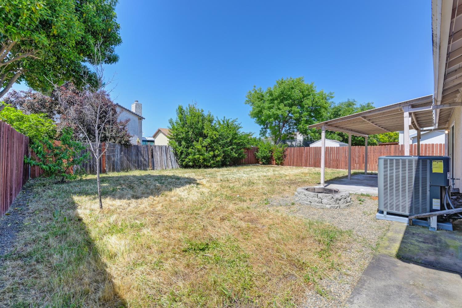 Detail Gallery Image 27 of 28 For 4123 Sea Meadow Way, Sacramento,  CA 95823 - 3 Beds | 2 Baths