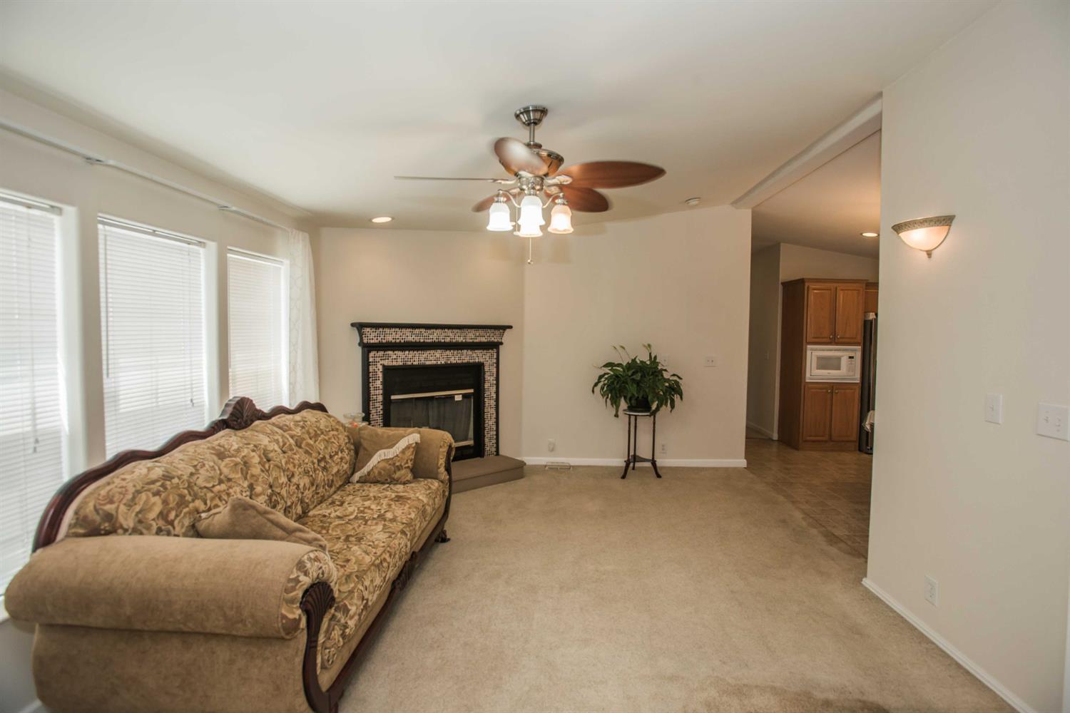 Detail Gallery Image 22 of 59 For 6946 27th St, Sacramento,  CA 95822 - 3 Beds | 2 Baths