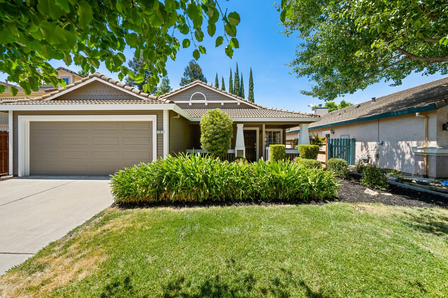 Detail Gallery Image 1 of 42 For 2167 Turtledove Ct, Lodi,  CA 95240 - 4 Beds | 2 Baths