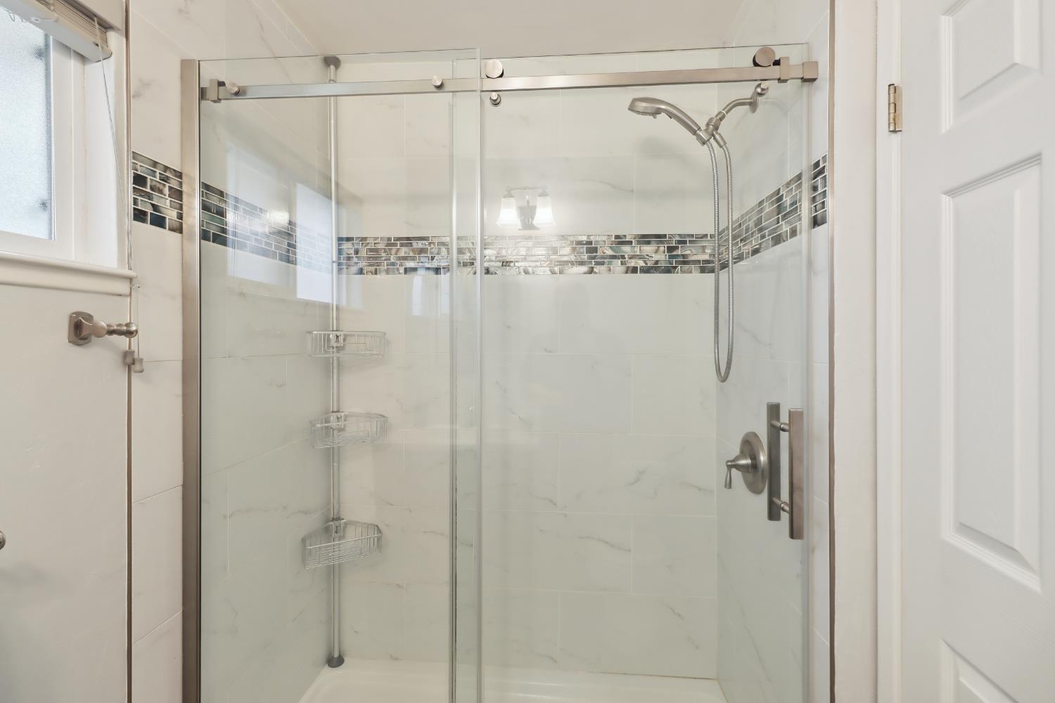 Detail Gallery Image 34 of 49 For 1614 Clemson Dr, Davis,  CA 95618 - 2 Beds | 2 Baths