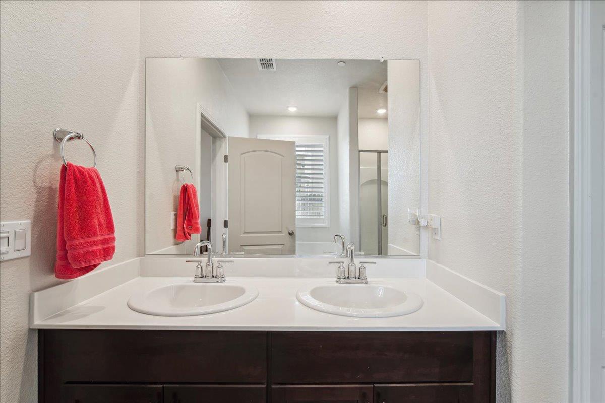 Kadel Court, Lincoln, California image 16