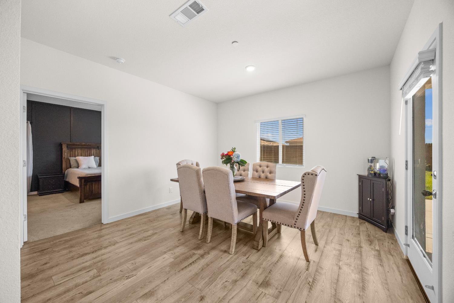 Tamarack Court, Olivehurst, California image 28