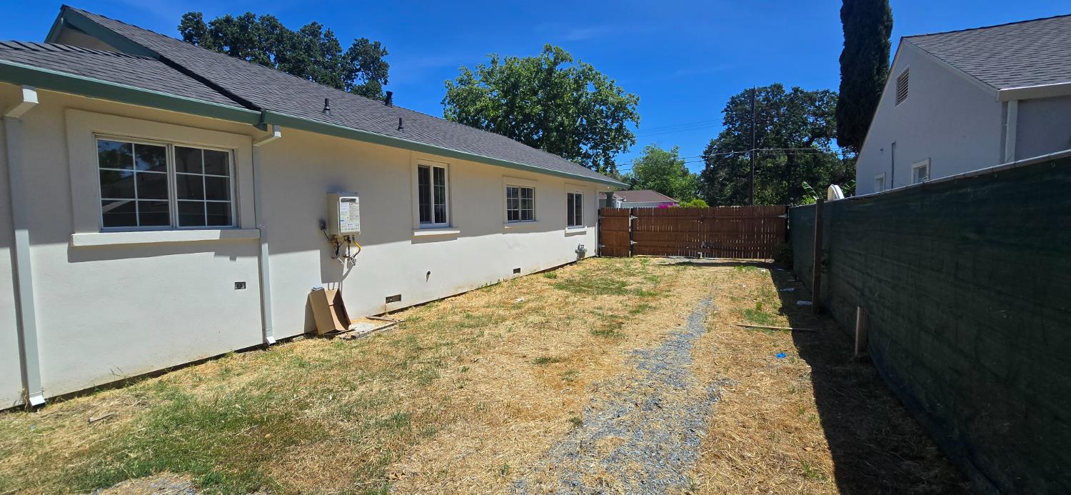 Detail Gallery Image 56 of 59 For 3129 Judah St, Sacramento,  CA 95815 - 2 Beds | 2 Baths