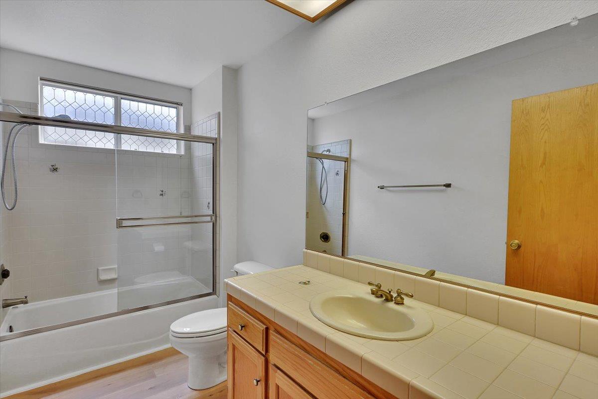 Detail Gallery Image 44 of 75 For 13901 Lake Wildwood Dr, Penn Valley,  CA 95946 - 3 Beds | 2 Baths