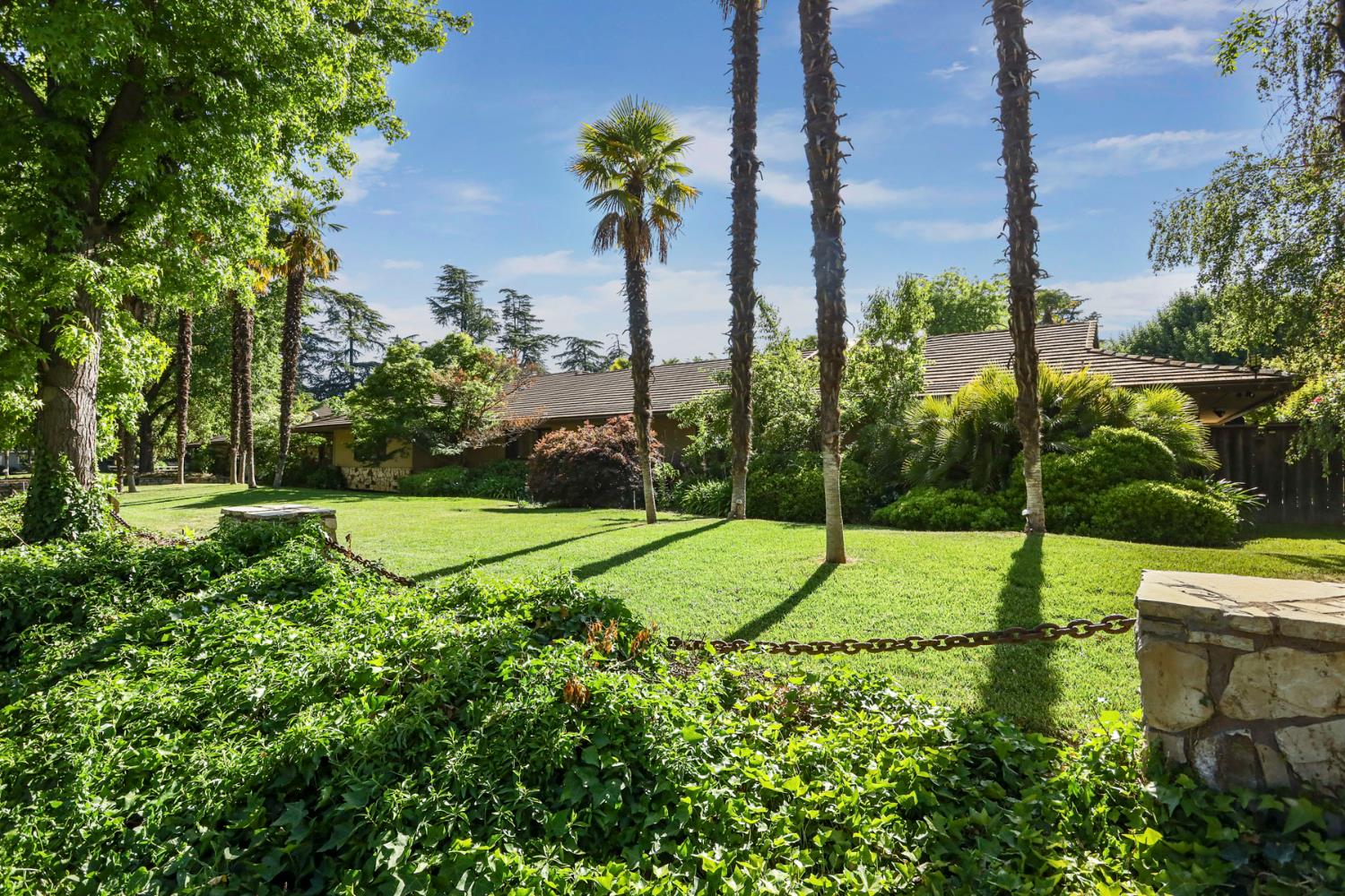 Detail Gallery Image 4 of 63 For 8555 Arbour Rd, Stockton,  CA 95212 - 7 Beds | 6 Baths