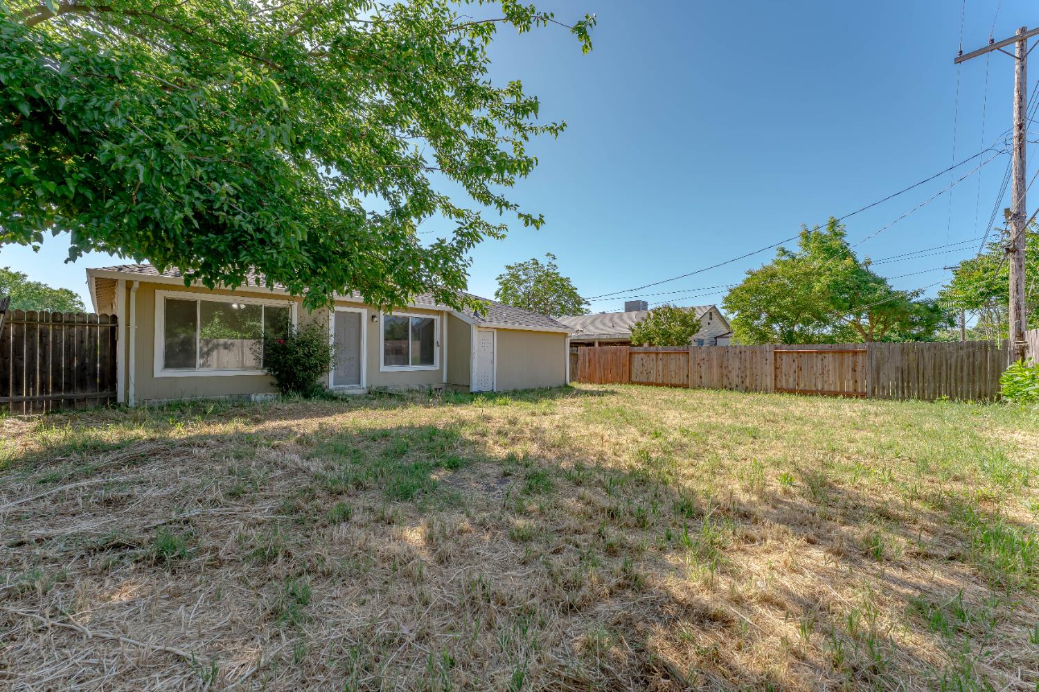Detail Gallery Image 21 of 23 For 5741 San Vincente Way, North Highlands,  CA 95660 - 3 Beds | 1 Baths