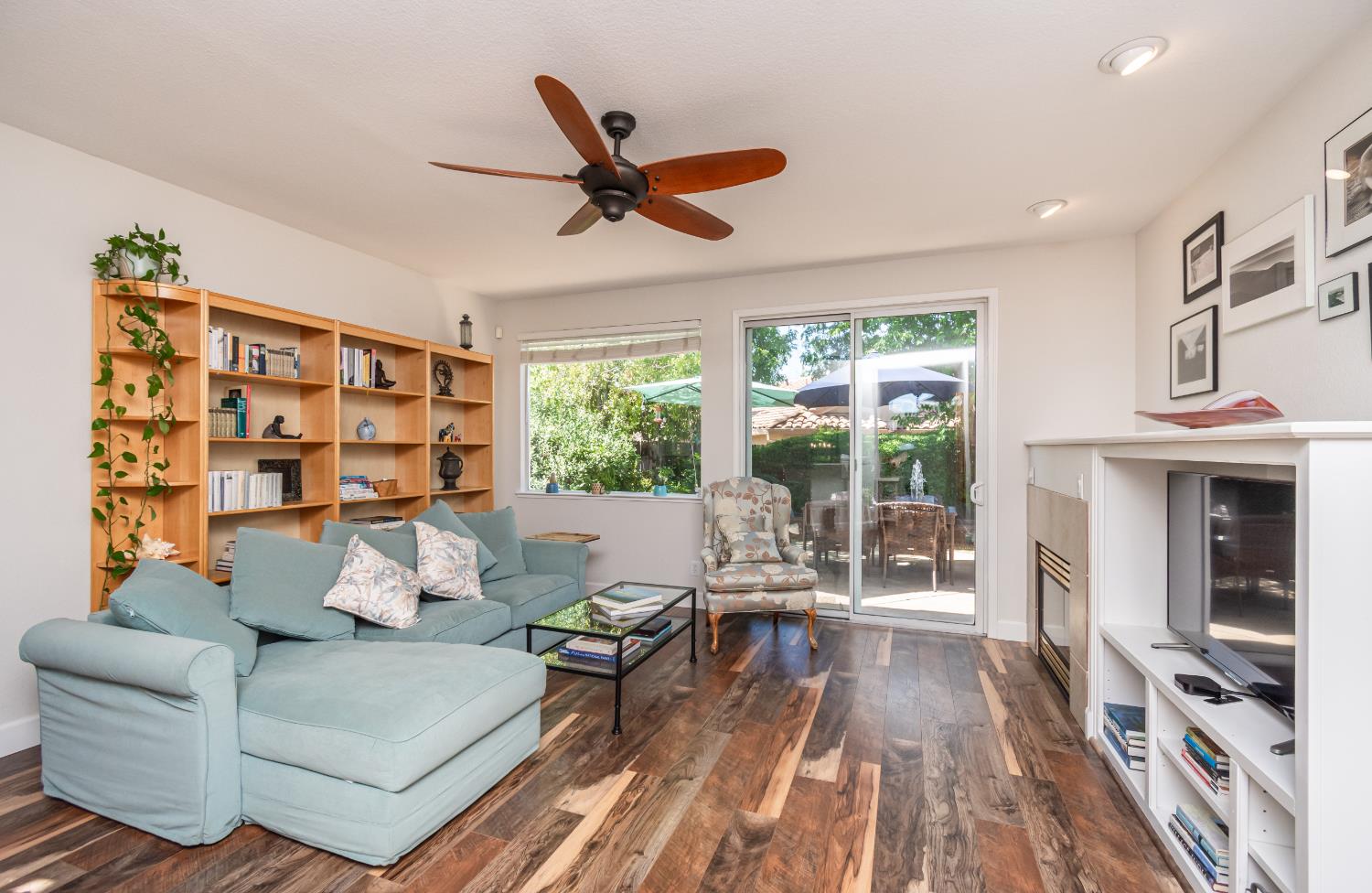 Detail Gallery Image 22 of 48 For 320 Leckenby Way, Folsom,  CA 95630 - 3 Beds | 2 Baths