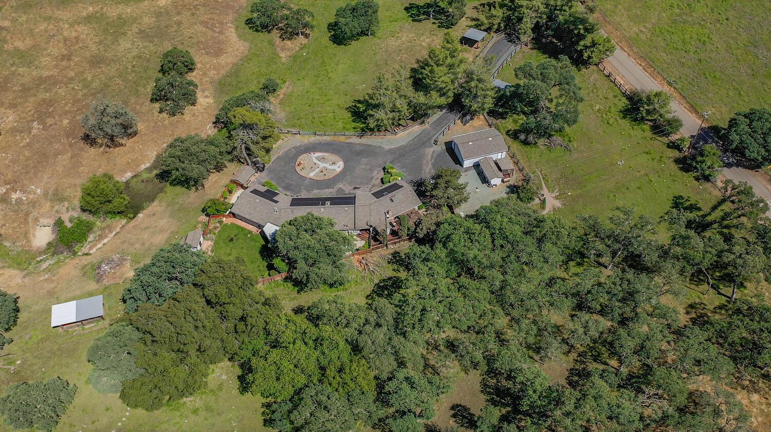 Detail Gallery Image 13 of 97 For 5571 Reservation Road, Ione,  CA 95640 - 3 Beds | 3 Baths