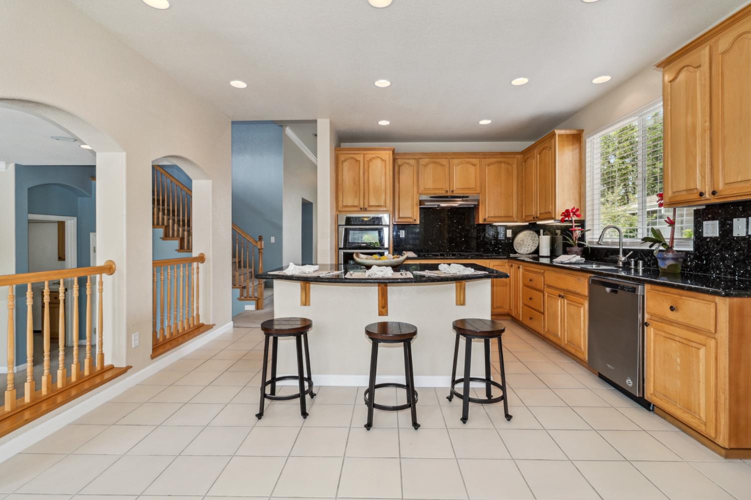 Detail Gallery Image 25 of 67 For 2039 Petruchio Way, Roseville,  CA 95661 - 4 Beds | 3 Baths