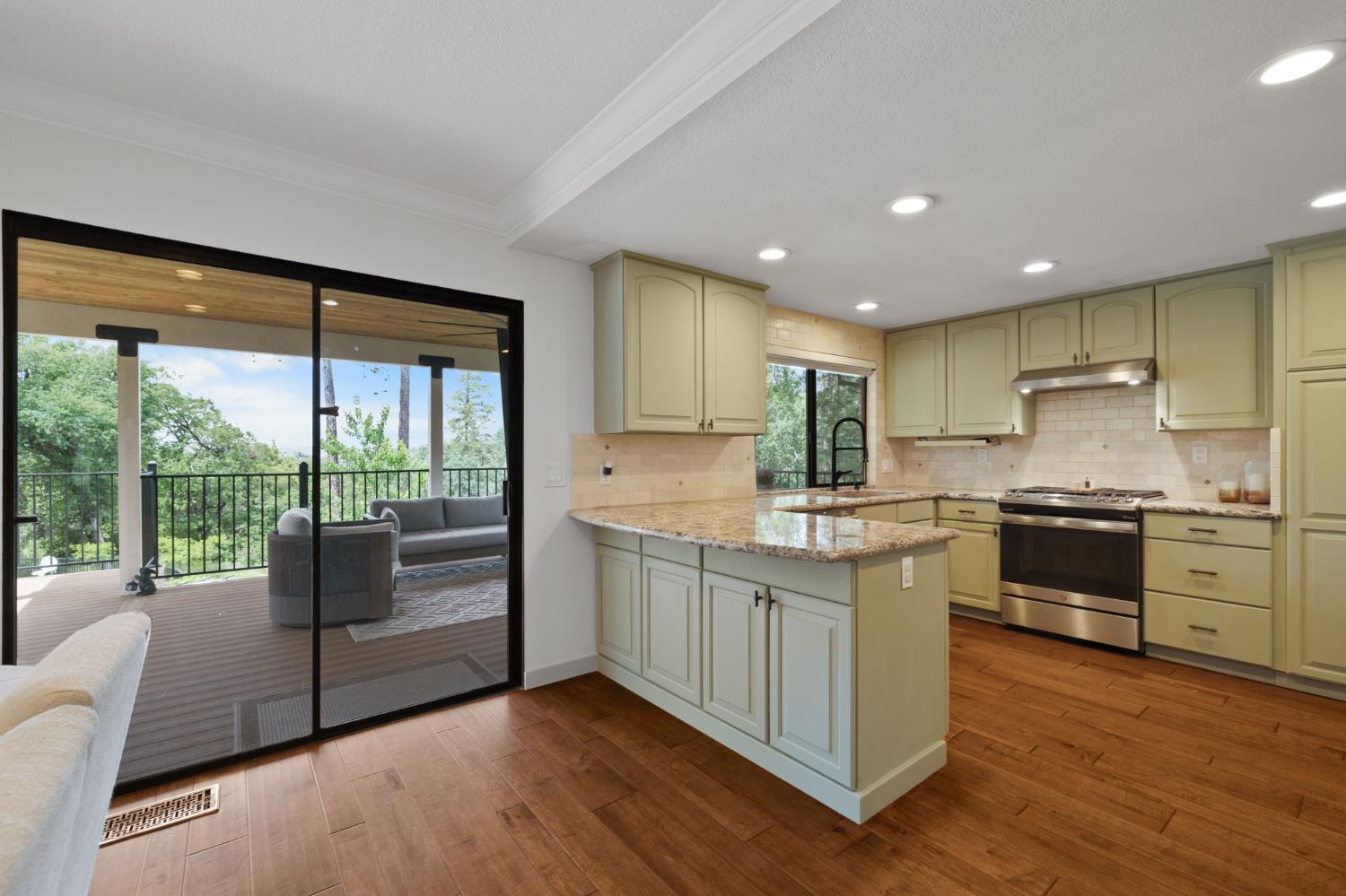 Detail Gallery Image 27 of 90 For 3379 Paloran Ct, Shingle Springs,  CA 95682 - 4 Beds | 3 Baths