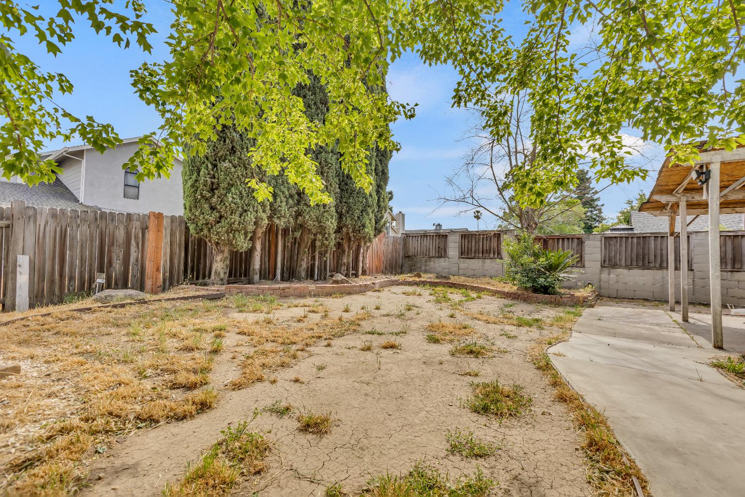 Detail Gallery Image 33 of 38 For 8401 Sunblaze Way, Sacramento,  CA 95823 - 3 Beds | 2 Baths