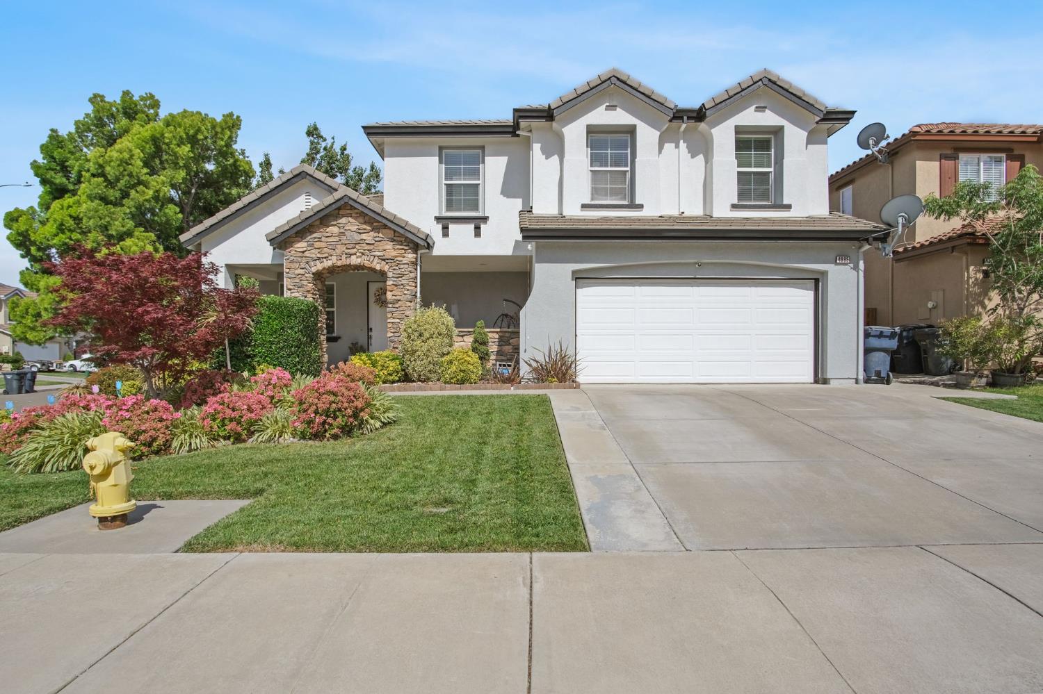 Detail Gallery Image 2 of 47 For 4885 Dandelion Loop, Tracy,  CA 95377 - 4 Beds | 2/1 Baths