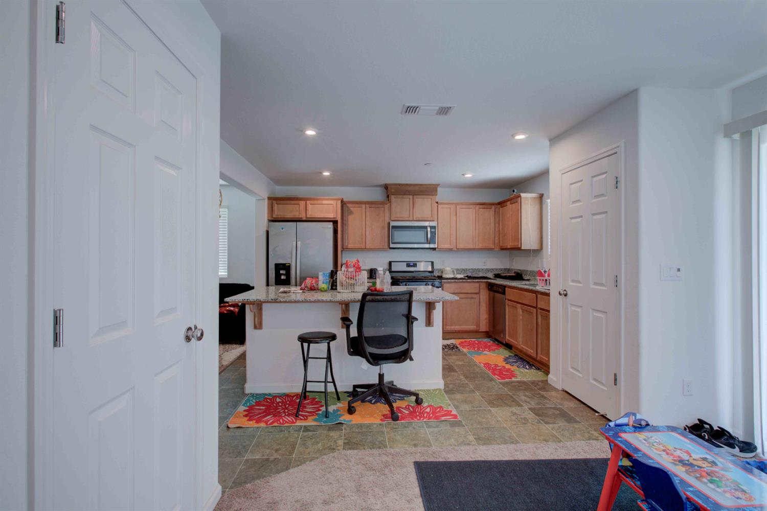 Detail Gallery Image 11 of 38 For 2045 Conadria Ave, Chowchilla,  CA 93610 - 4 Beds | 3 Baths