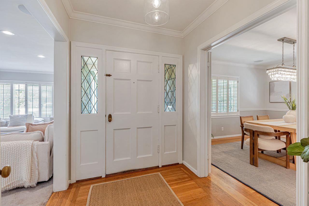 Detail Gallery Image 3 of 68 For 1800 8th Ave, Sacramento,  CA 95818 - 4 Beds | 1/1 Baths