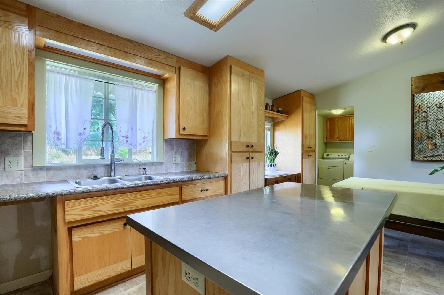 Detail Gallery Image 15 of 65 For 18386 Piper Ln, Penn Valley,  CA 95946 - 3 Beds | 2 Baths