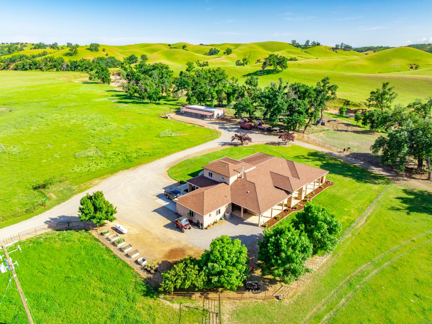 Detail Gallery Image 3 of 89 For 15605 Johnson Rd, Red Bluff,  CA 96080 - 4 Beds | 4 Baths