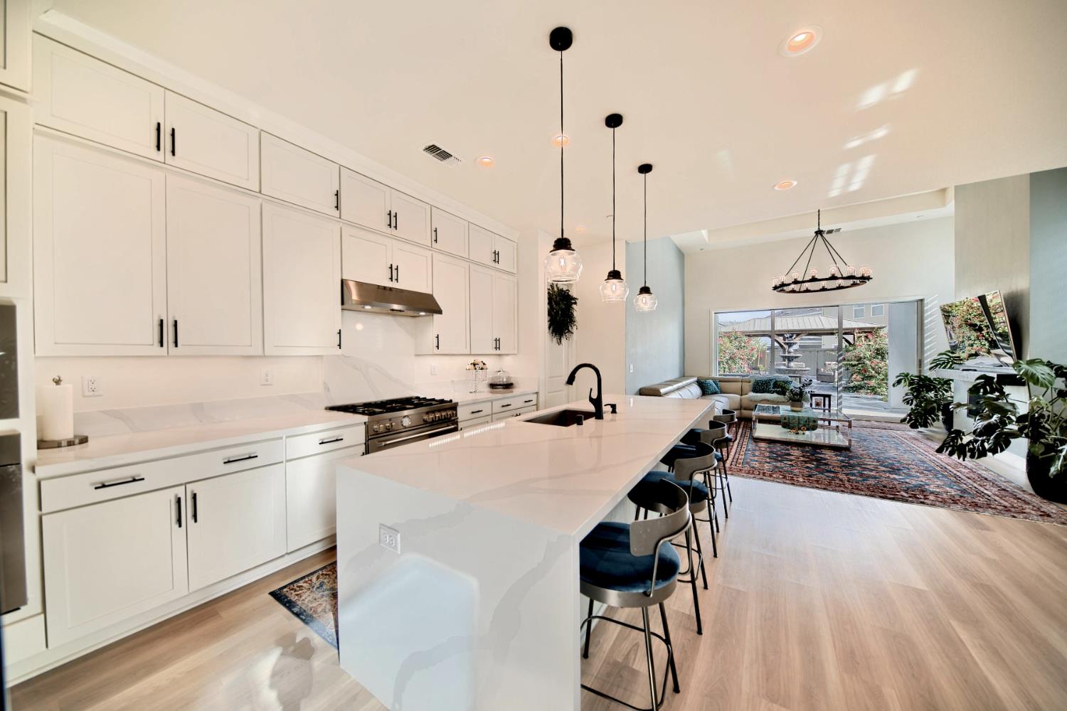 Detail Gallery Image 5 of 98 For 2931 Granger St, Tracy,  CA 95377 - 5 Beds | 4/1 Baths