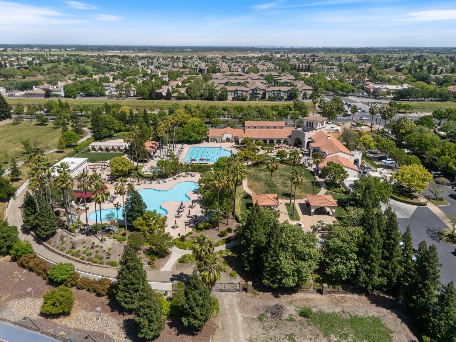 Detail Gallery Image 72 of 72 For 2049 Riggs Ave, Sacramento,  CA 95835 - 5 Beds | 3 Baths
