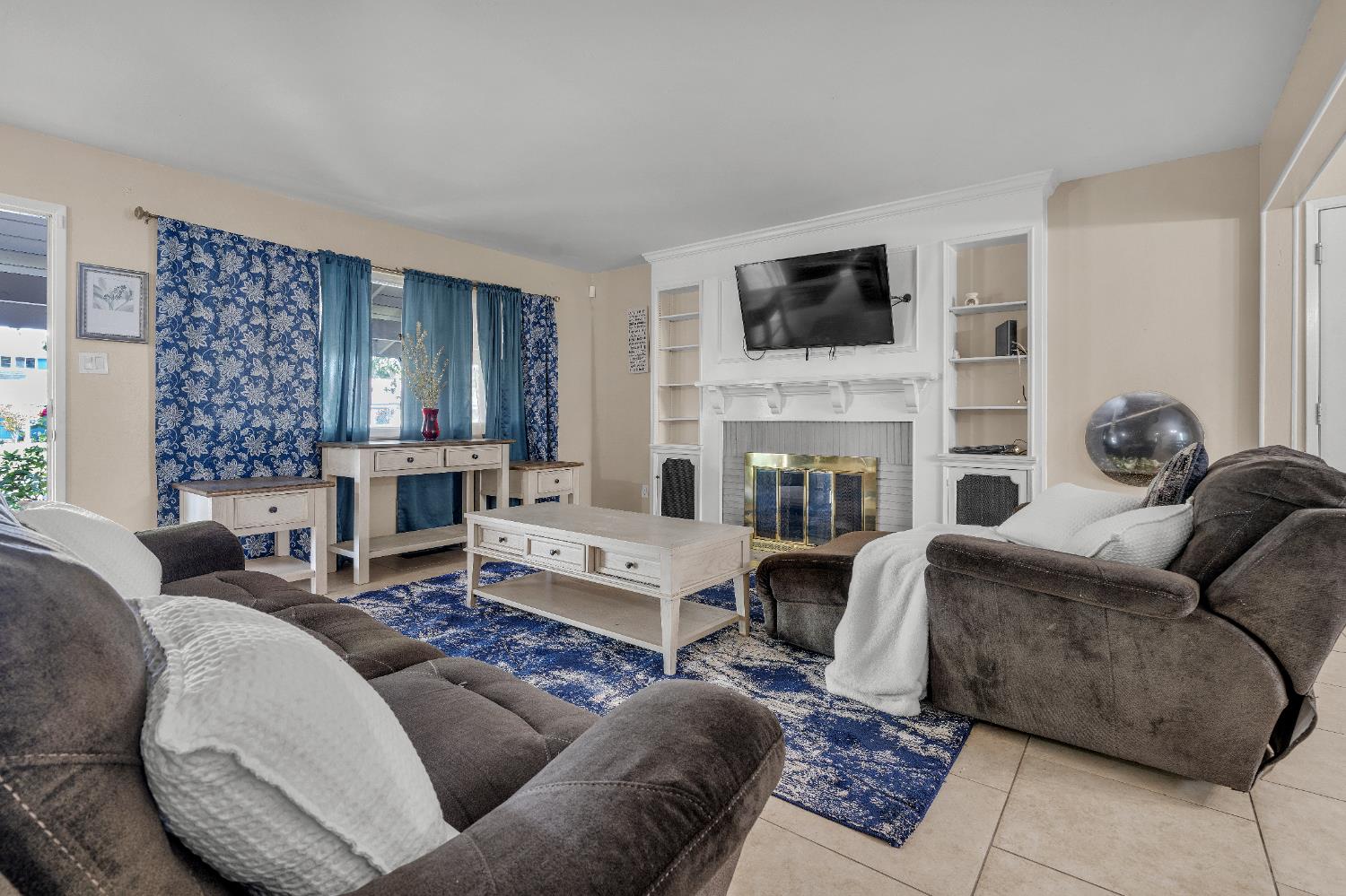 Detail Gallery Image 8 of 21 For 1167 W El Camino Ave, Sacramento,  CA 95833 - 3 Beds | 2/1 Baths