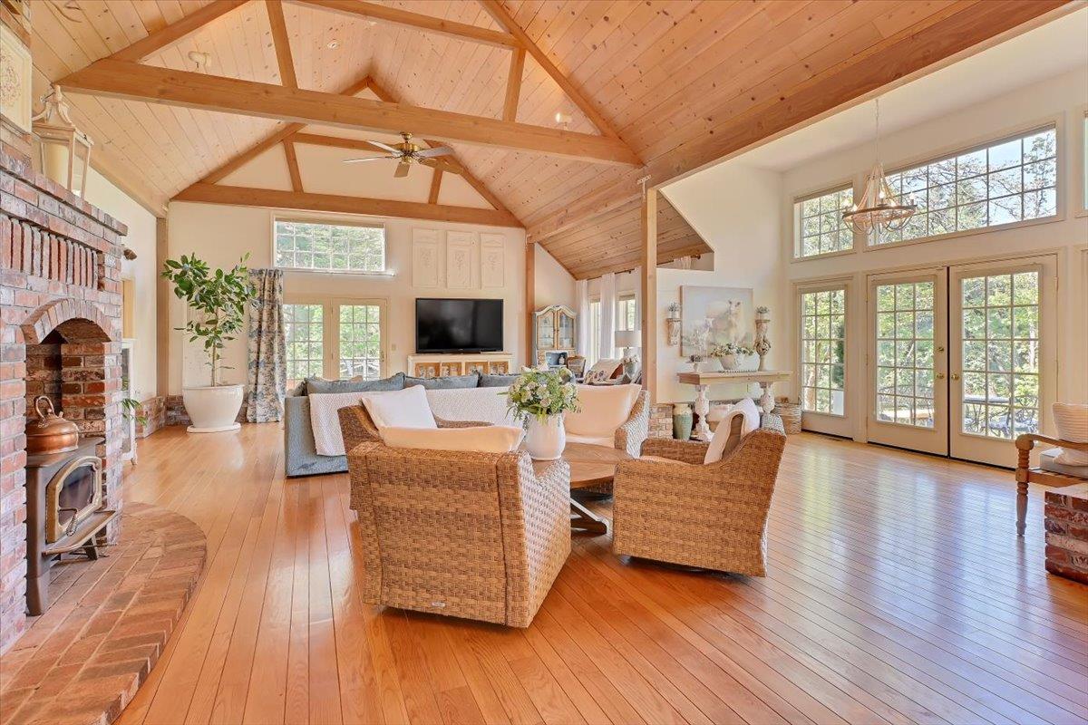 Detail Gallery Image 9 of 77 For 14833 Quail Pointe Ln, Grass Valley,  CA 95945 - 3 Beds | 3/1 Baths