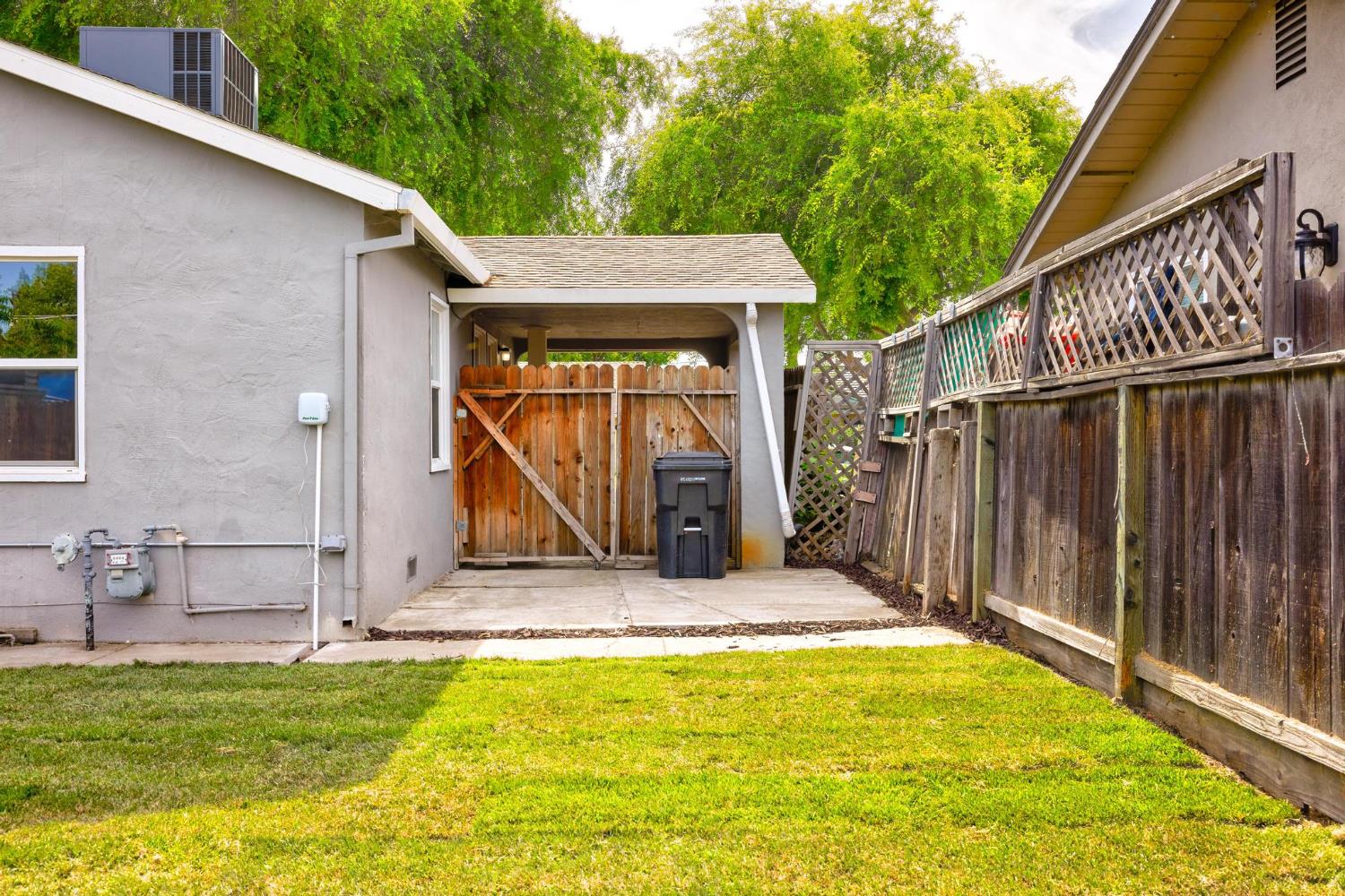 Detail Gallery Image 25 of 27 For 322 N Grant Ave, Manteca,  CA 95336 - 2 Beds | 1 Baths