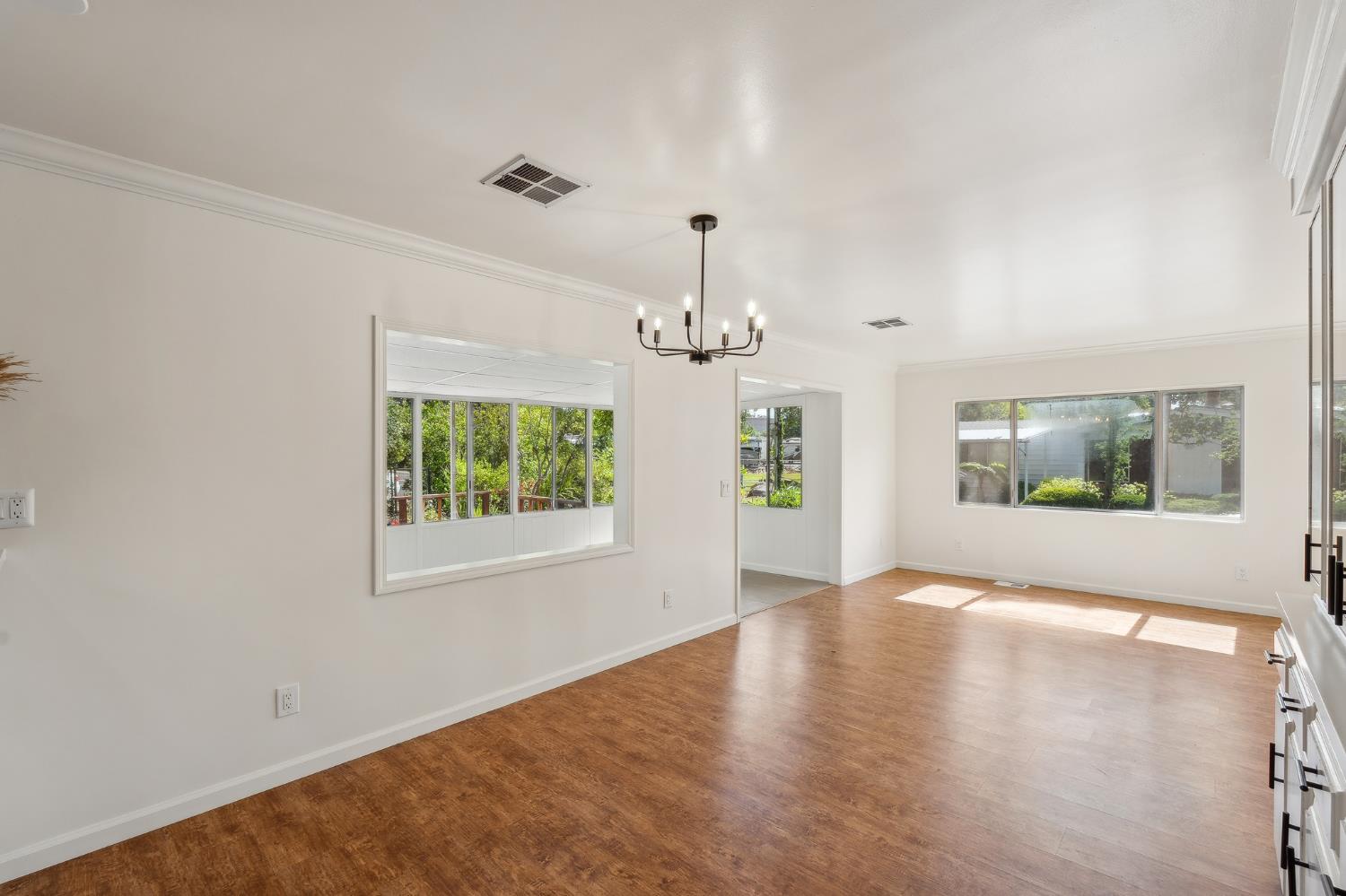 Detail Gallery Image 7 of 29 For 440 Nugget, Folsom,  CA 95630 - 2 Beds | 2 Baths