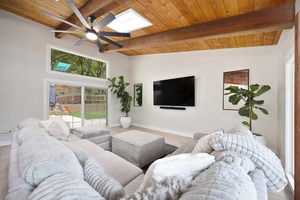 Detail Gallery Image 19 of 99 For 592 Torero Way, El Dorado Hills,  CA 95762 - 5 Beds | 4 Baths