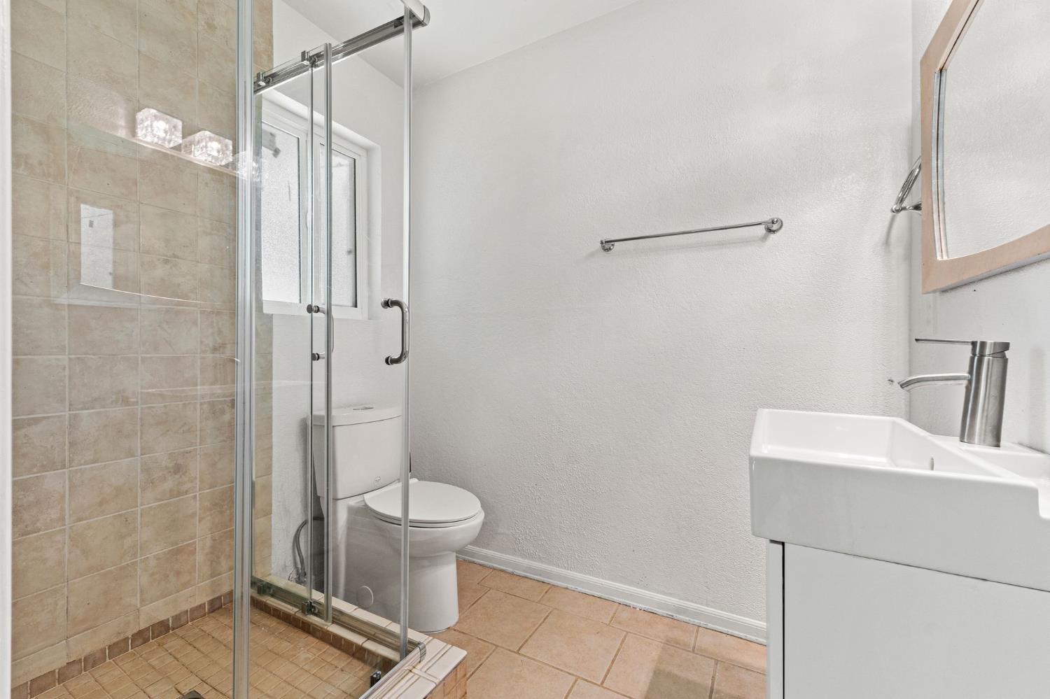 Detail Gallery Image 18 of 44 For 2809 Gardella Ln, Camino,  CA 95709 - 4 Beds | 3/3 Baths