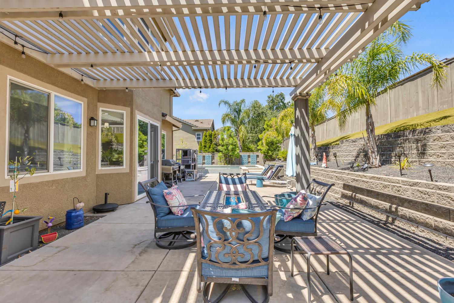 Detail Gallery Image 63 of 76 For 8530 Mandorla Cir, Orangevale,  CA 95662 - 4 Beds | 3/1 Baths