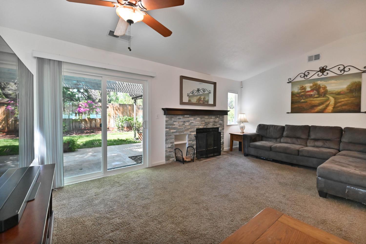Detail Gallery Image 19 of 55 For 2535 Bridle Creek Ct, Tracy,  CA 95377 - 2 Beds | 2 Baths