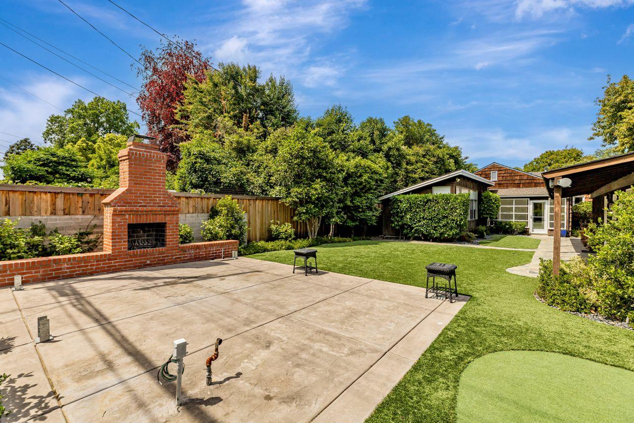 Detail Gallery Image 61 of 68 For 1800 8th Ave, Sacramento,  CA 95818 - 4 Beds | 1/1 Baths
