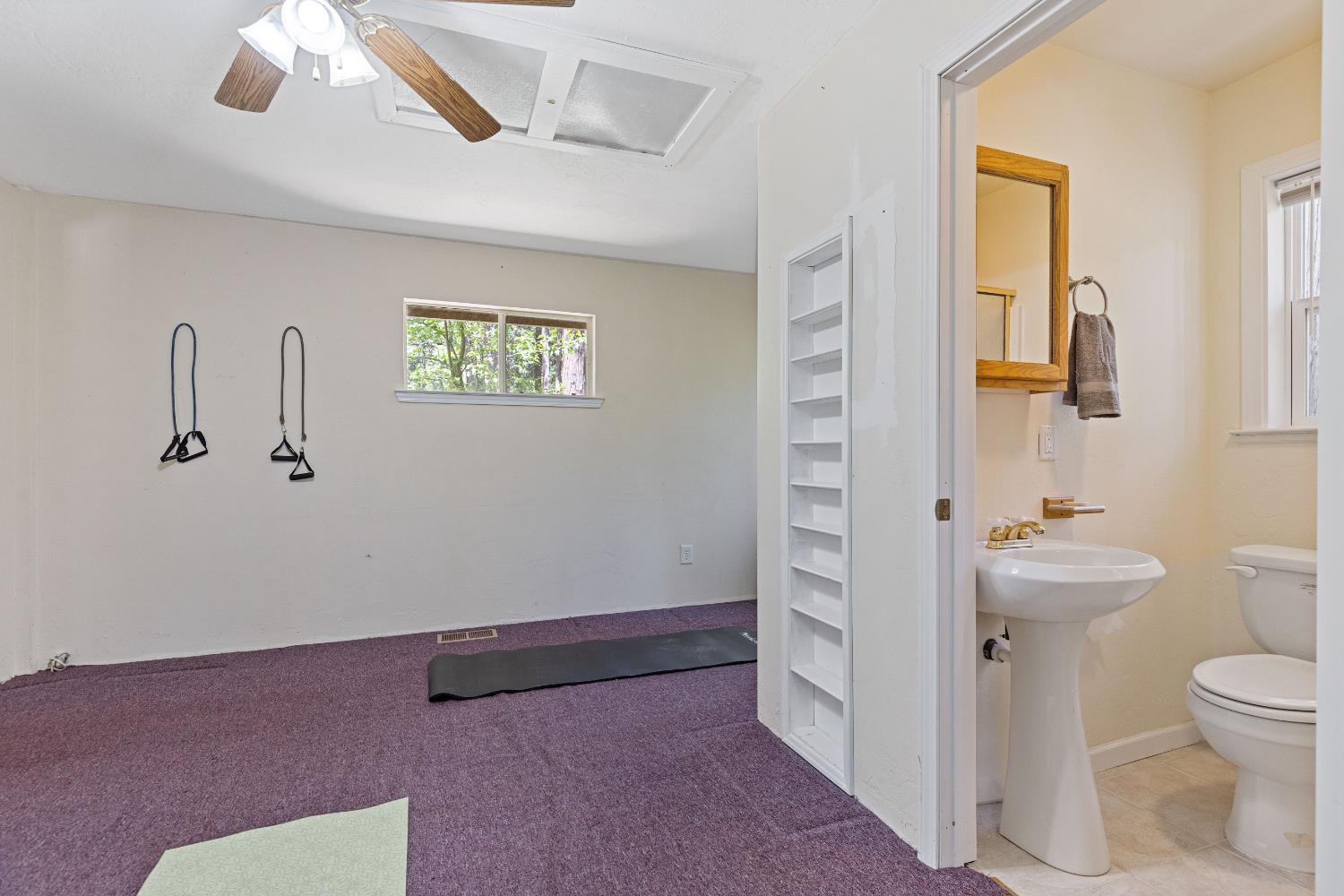 Detail Gallery Image 40 of 98 For 19163 Scotts Flat, Nevada City,  CA 95959 - 5 Beds | 5 Baths