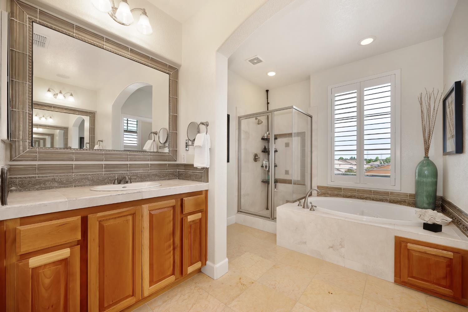 Detail Gallery Image 70 of 96 For 12379 El Portal Way, Rancho Cordova,  CA 95742 - 3 Beds | 2/1 Baths