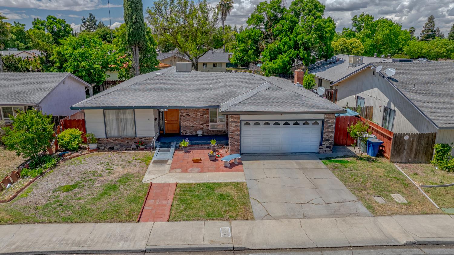 Detail Gallery Image 2 of 37 For 3557 M, Merced,  CA 95348 - 3 Beds | 2 Baths