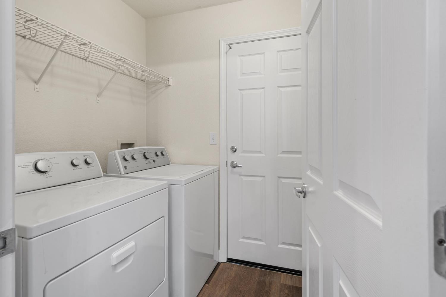 Detail Gallery Image 15 of 40 For 4677 Bonsai Ave, Tracy,  CA 95377 - 4 Beds | 2/1 Baths