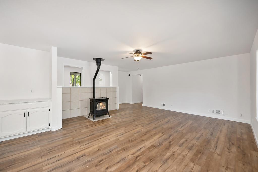 La Crescenta Drive, Cameron Park, California image 9