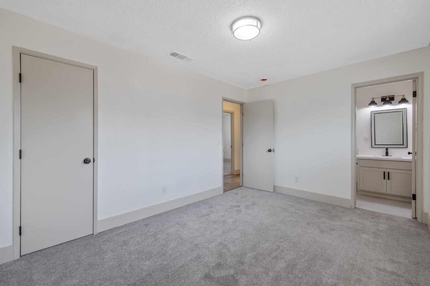 Detail Gallery Image 24 of 32 For 10141 Haven Ln, Hanford,  CA 93230 - 3 Beds | 2 Baths