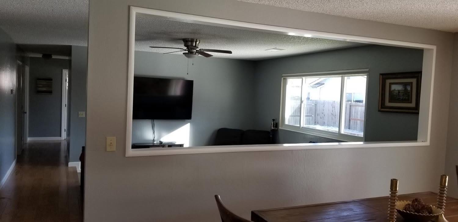 Detail Gallery Image 7 of 14 For 220 Hacienda, Woodland,  CA 95695 - 3 Beds | 2 Baths