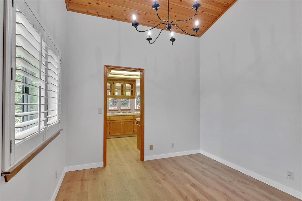 Detail Gallery Image 29 of 75 For 13901 Lake Wildwood Dr, Penn Valley,  CA 95946 - 3 Beds | 2 Baths