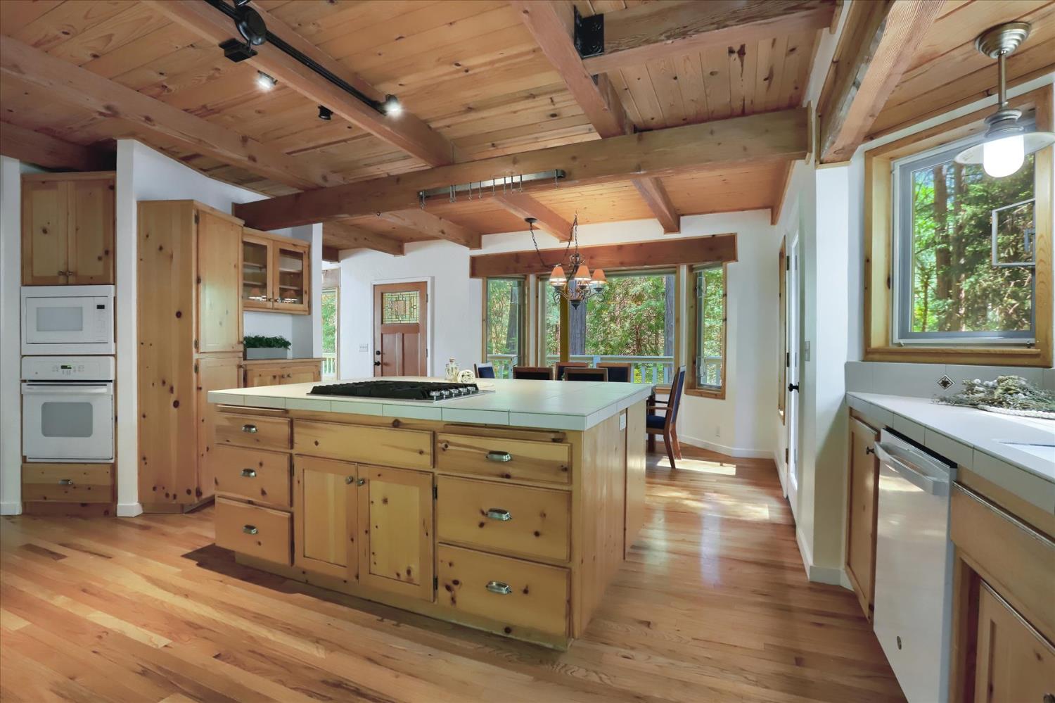 Detail Gallery Image 13 of 76 For 16800 Sun Bloom Way, Nevada City,  CA 95959 - 4 Beds | 3 Baths