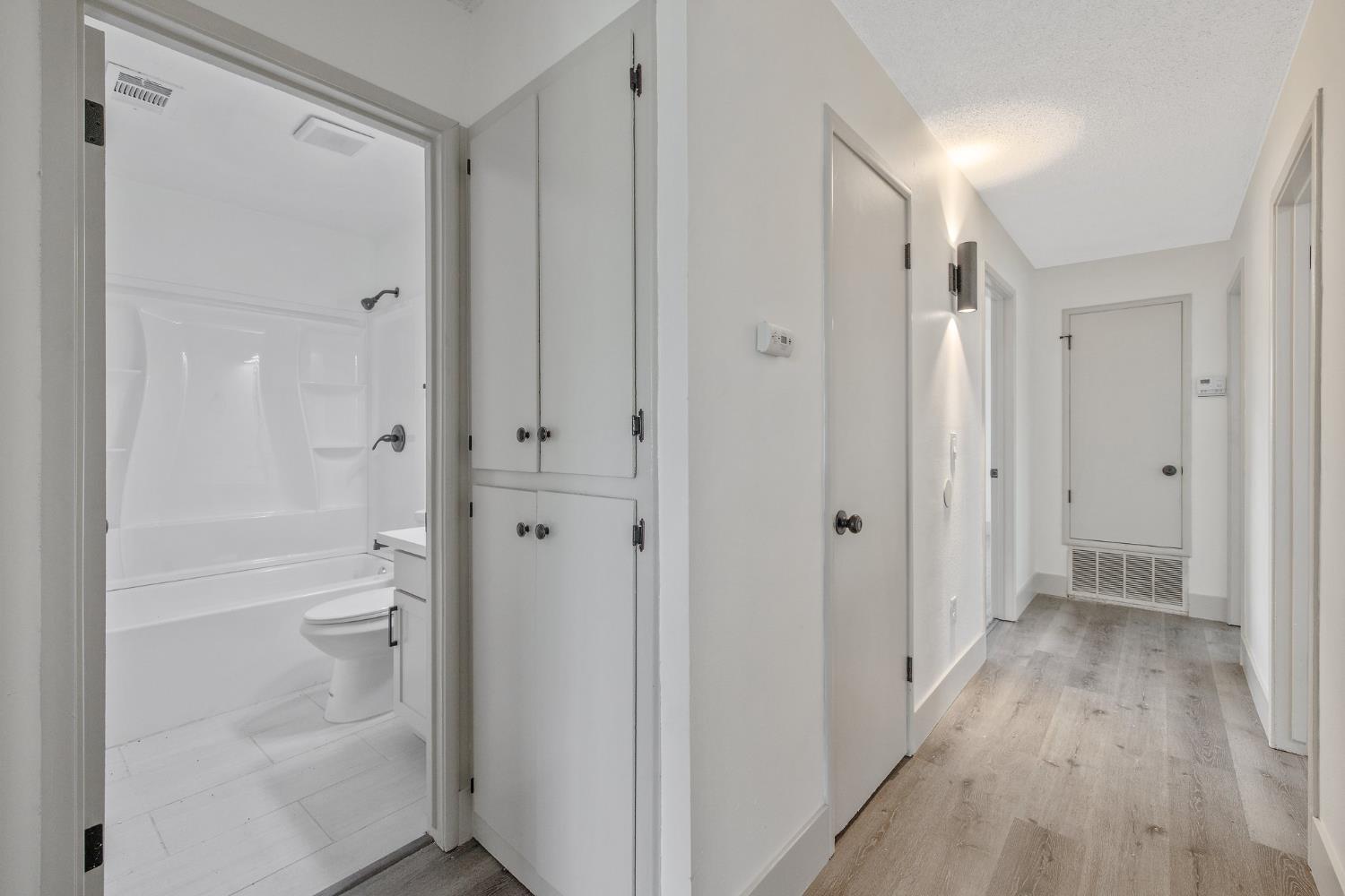 Detail Gallery Image 17 of 32 For 10141 Haven Ln, Hanford,  CA 93230 - 3 Beds | 2 Baths