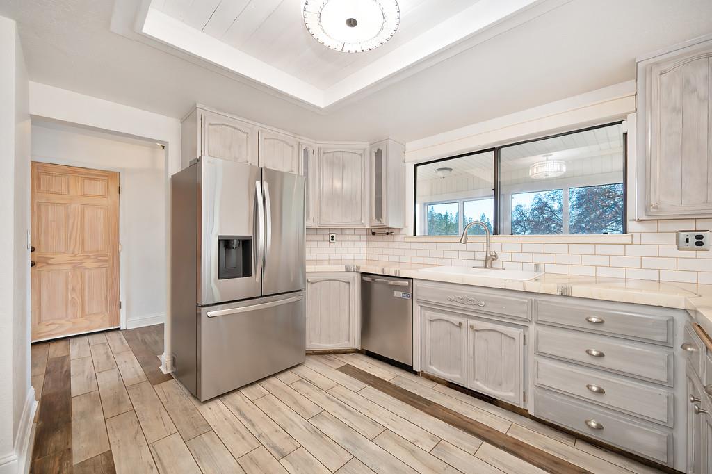 Detail Gallery Image 7 of 43 For 1930 Indian Rock Rd, Cool,  CA 95614 - 3 Beds | 2/1 Baths