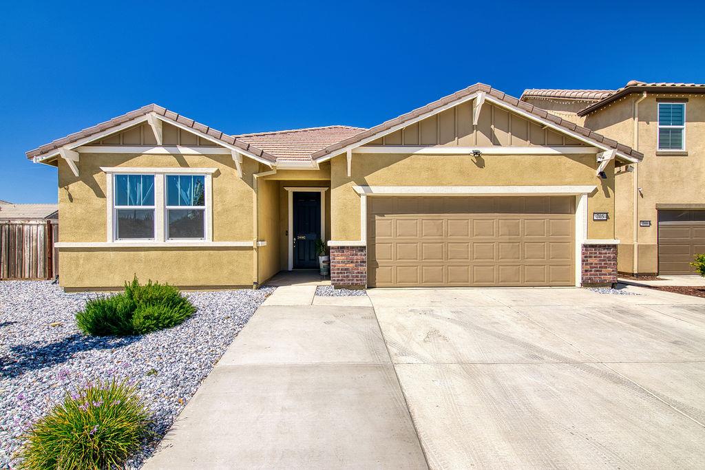 Detail Gallery Image 1 of 32 For 705 Somerset Way, Patterson,  CA 95363 - 3 Beds | 2 Baths