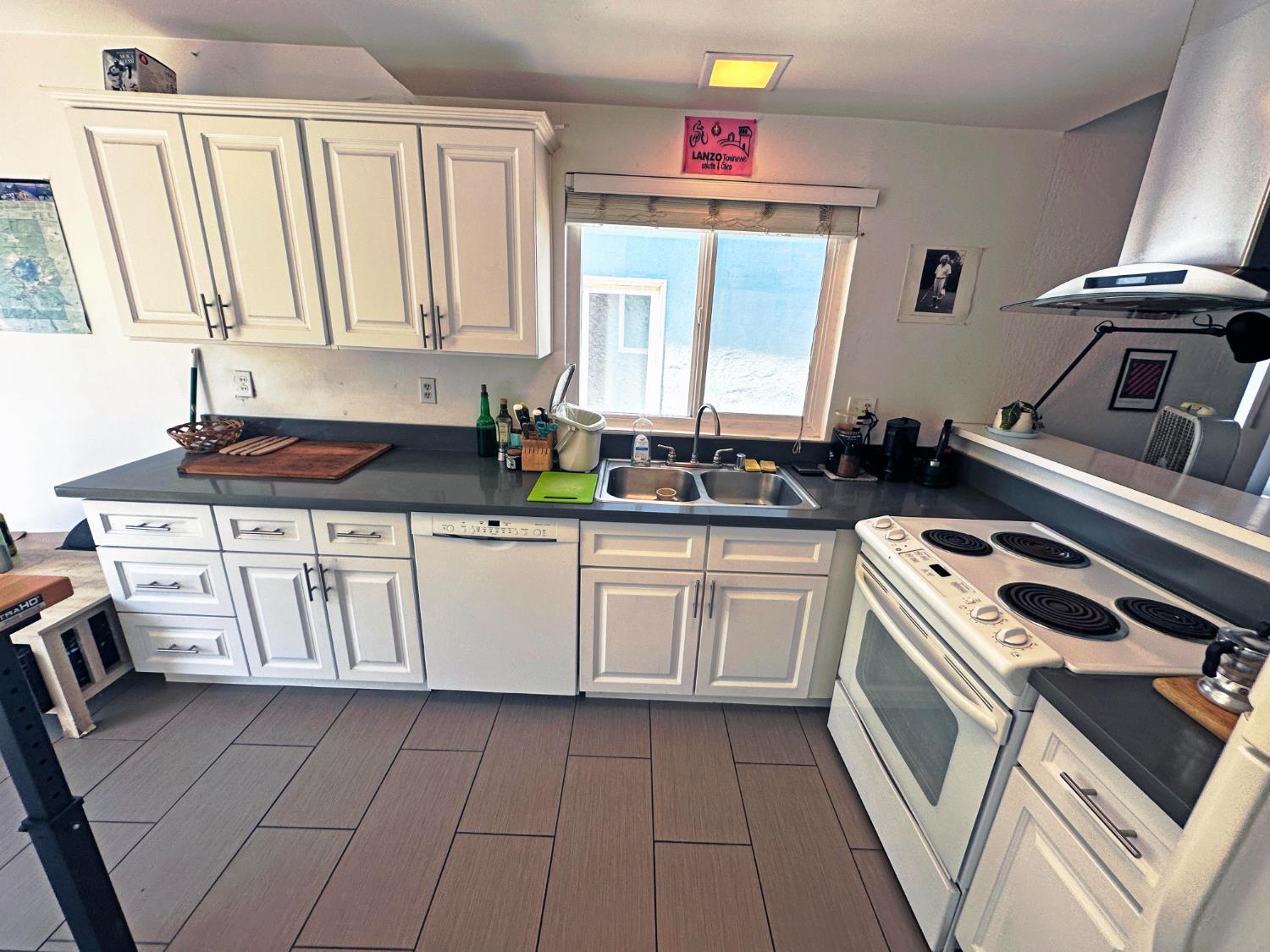 Detail Gallery Image 32 of 43 For 2525 N St, Sacramento,  CA 95816 - – Beds | – Baths