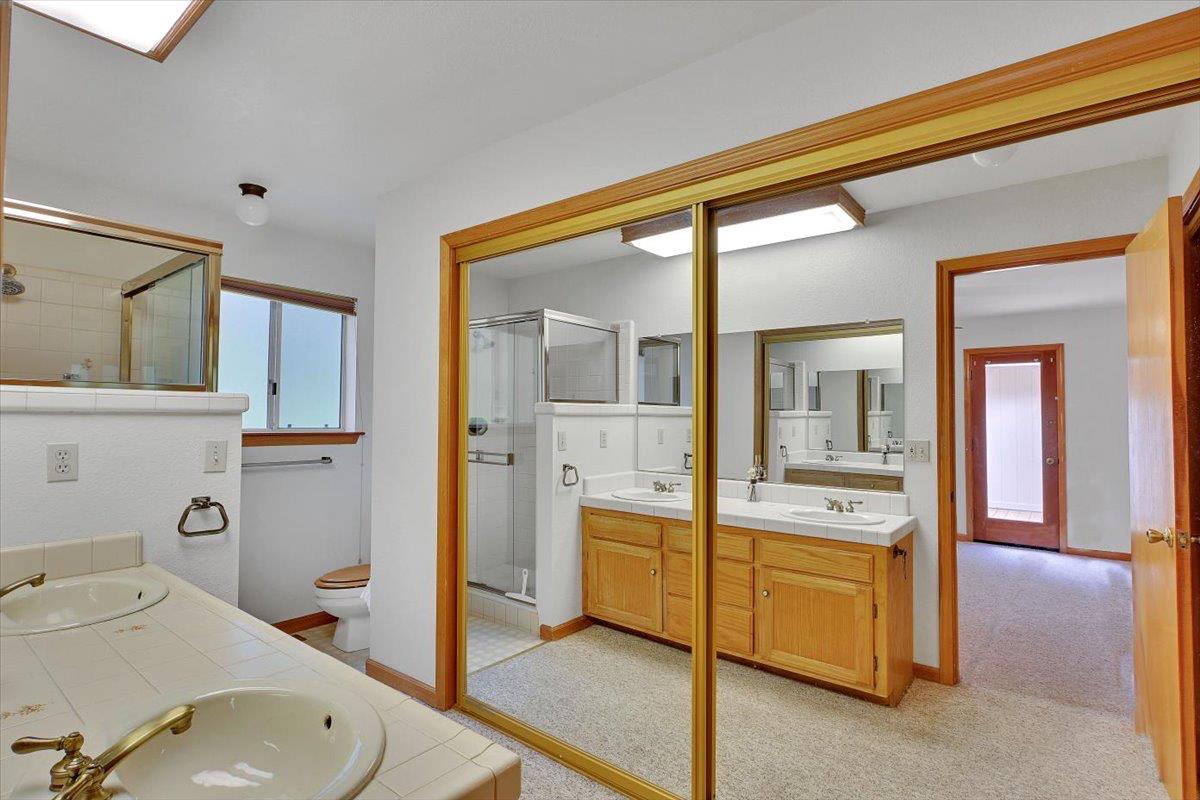 Detail Gallery Image 60 of 75 For 13901 Lake Wildwood Dr, Penn Valley,  CA 95946 - 3 Beds | 2 Baths