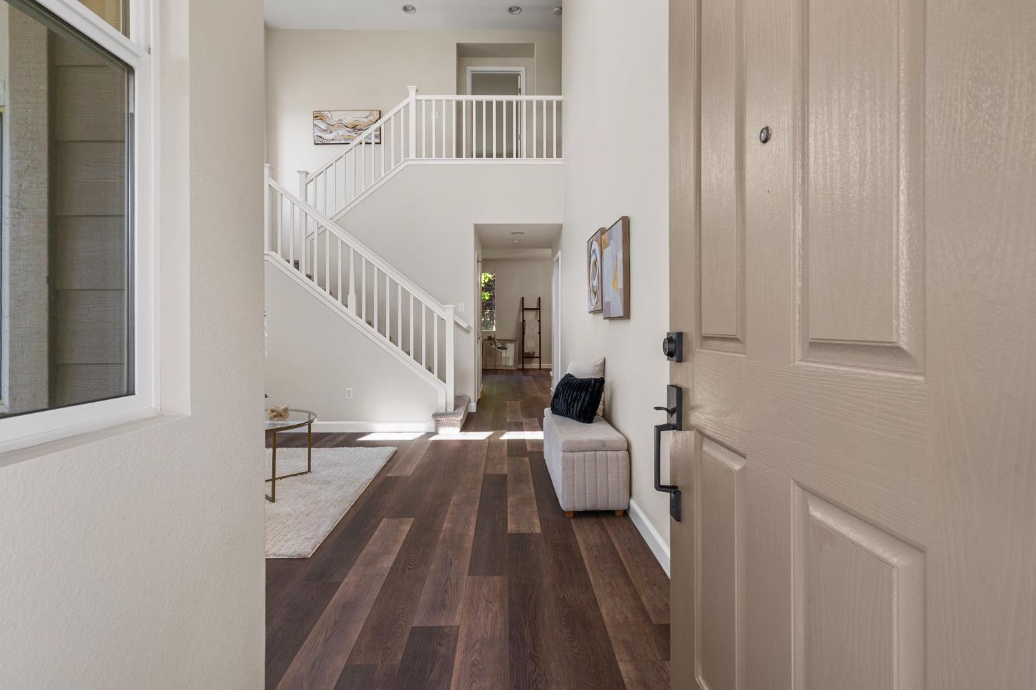 Detail Gallery Image 4 of 40 For 4677 Bonsai Ave, Tracy,  CA 95377 - 4 Beds | 2/1 Baths