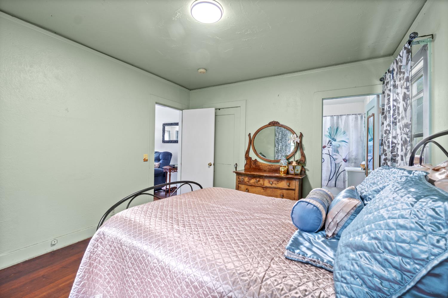 Detail Gallery Image 9 of 37 For 700 Canal St, Placerville,  CA 95667 - 3 Beds | 2 Baths