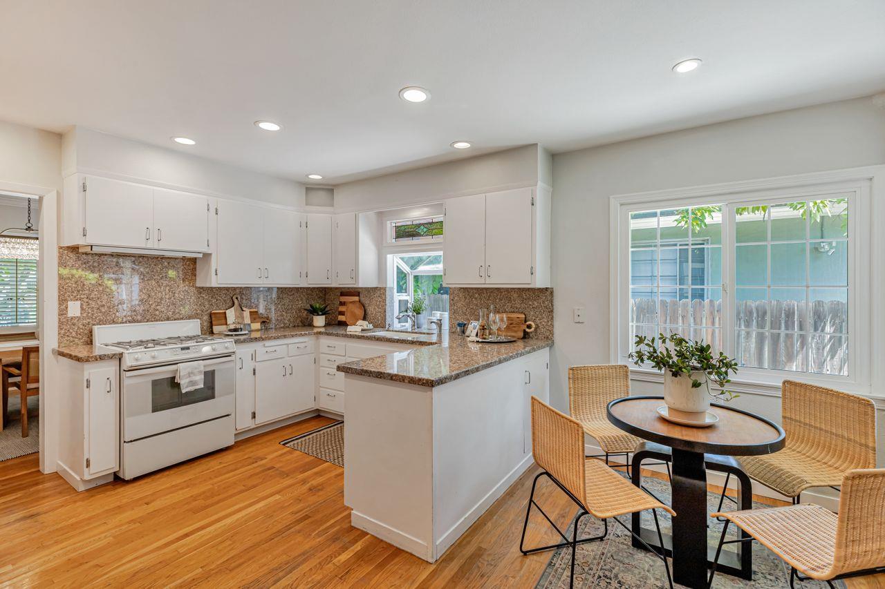 Detail Gallery Image 17 of 68 For 1800 8th Ave, Sacramento,  CA 95818 - 4 Beds | 1/1 Baths
