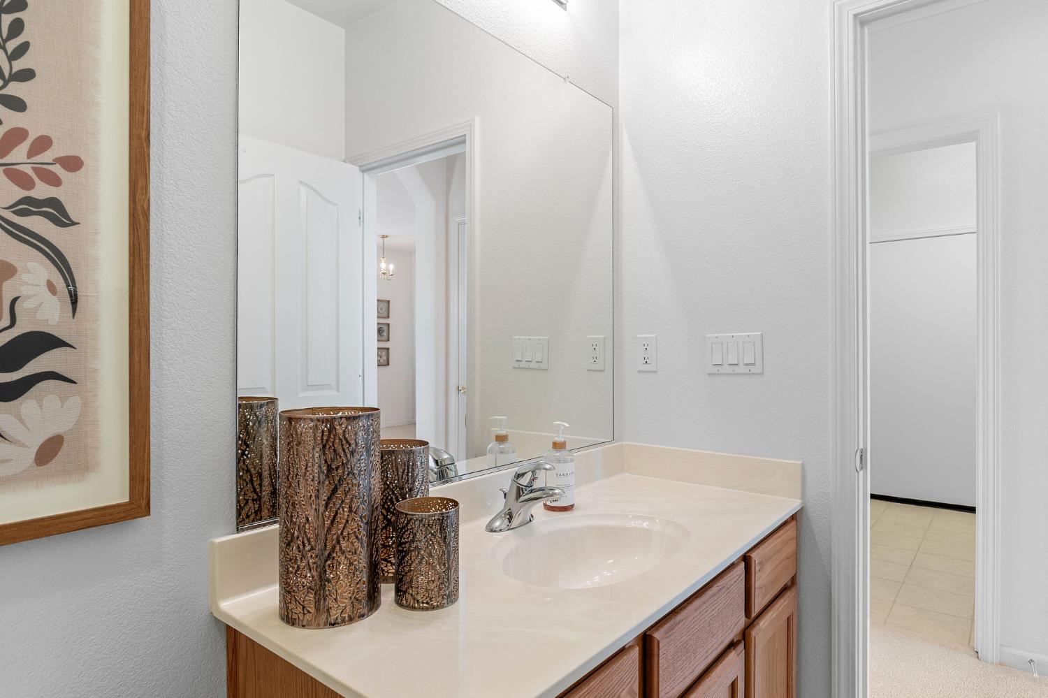 Detail Gallery Image 28 of 66 For 2339 Ryedale Ln, Sacramento,  CA 95835 - 2 Beds | 2 Baths