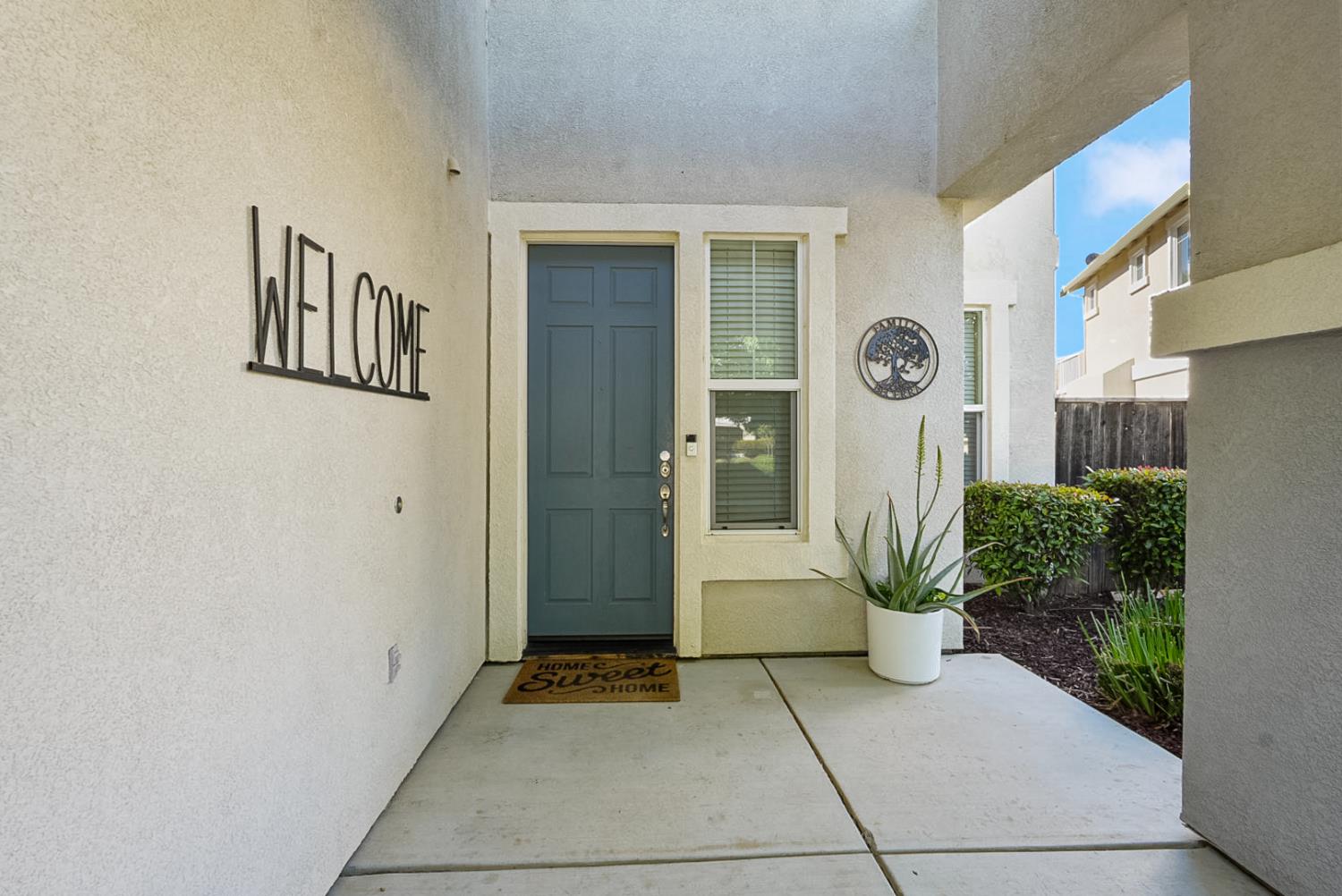 Detail Gallery Image 3 of 29 For 9505 Sarazen Ct, Patterson,  CA 95363 - 3 Beds | 3 Baths